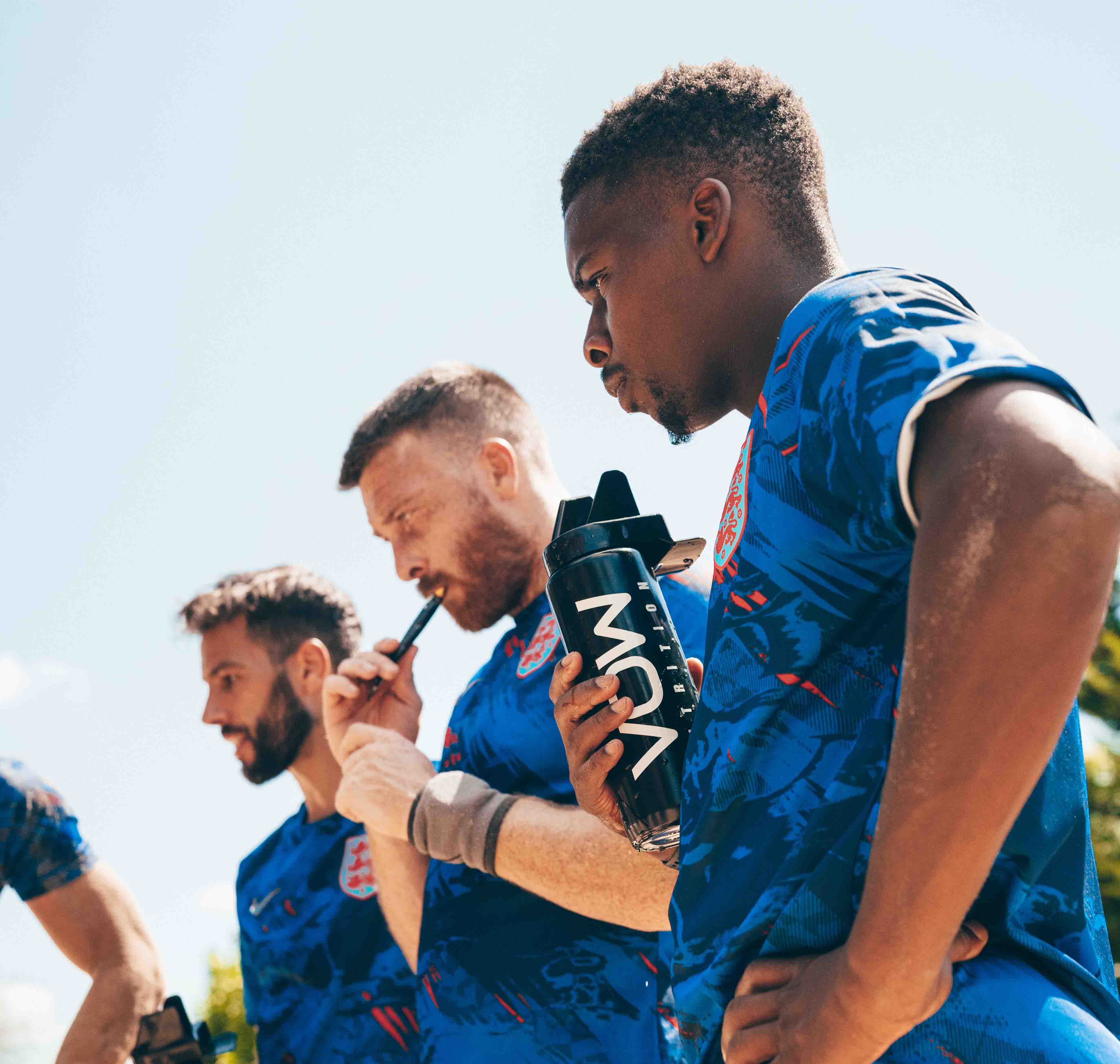 VOW Hygiene Hybrid Water Bottle 1 Litre - Image 3